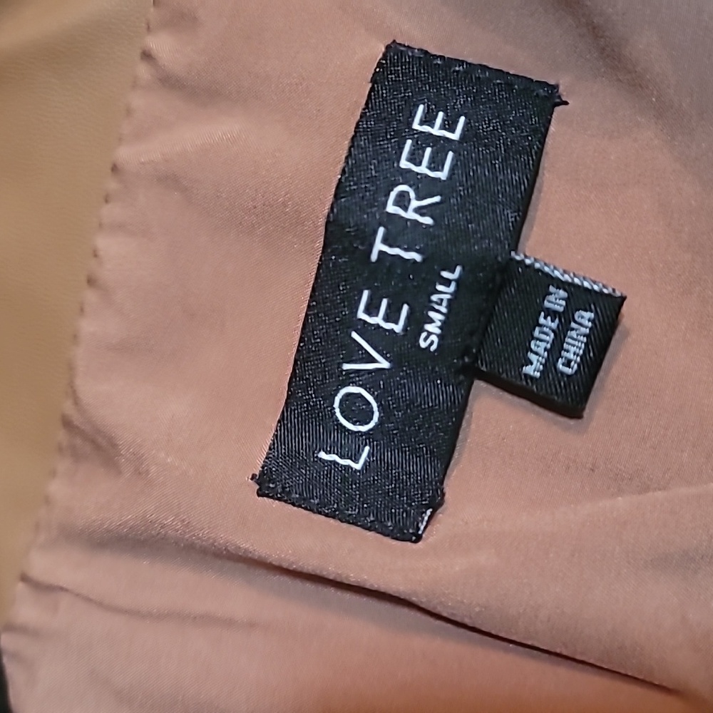 LOVE TREE DEVI FAUX LEATHER PUFFER - Picture 5 of 8